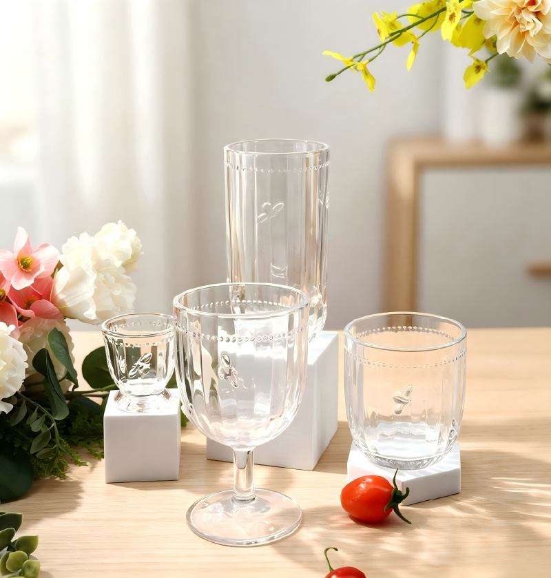 Ultra-Clear White Glass Collection with Bee Motifs, Elegant Table Decor (3)