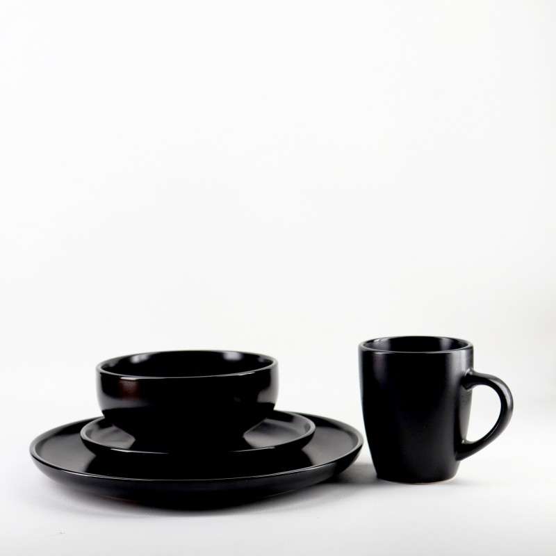Solid Black Matte Stoneware Set (6)